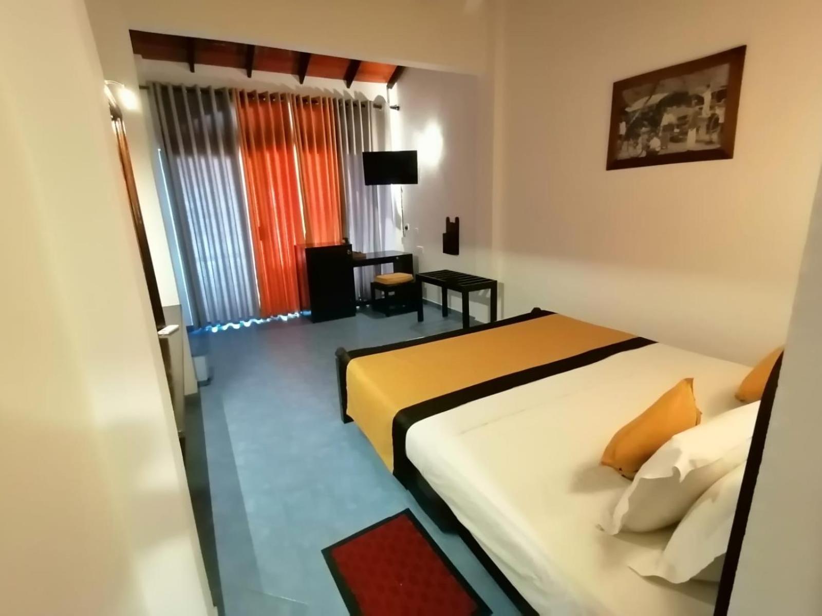 Dalawella Beach Resort Unawatuna Exteriör bild