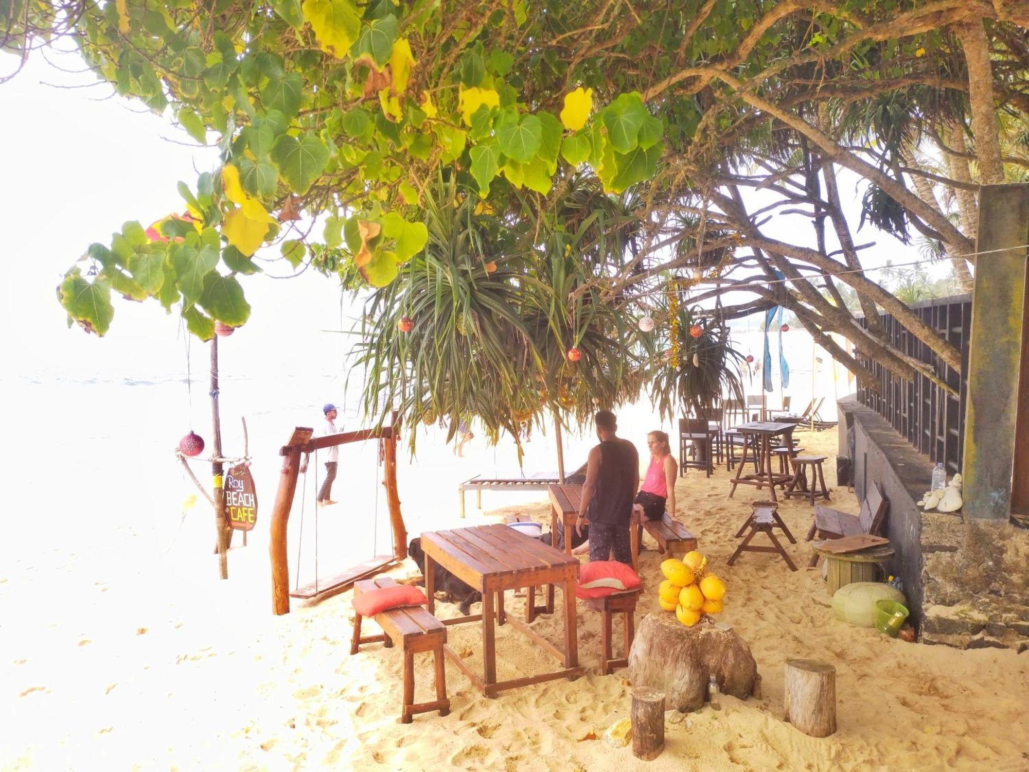 Dalawella Beach Resort Unawatuna Exteriör bild