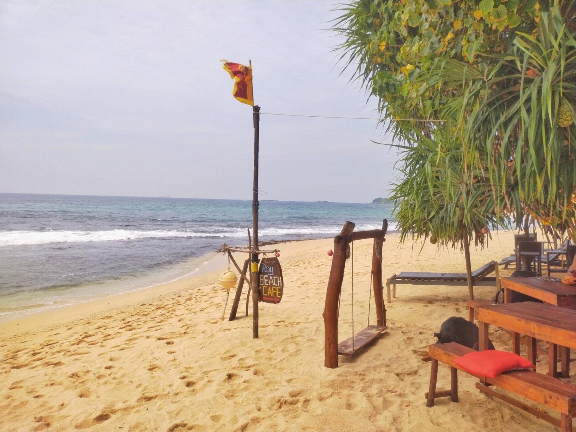 Dalawella Beach Resort Unawatuna Exteriör bild