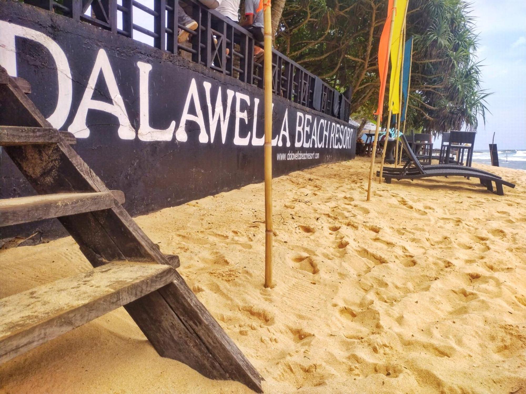Dalawella Beach Resort Unawatuna Exteriör bild